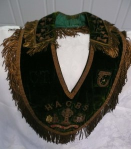 An example of an Hibernian sash.