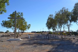 Winton war graves low