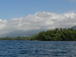 This is the approximate location at which the Japanese landed: very difficult to get a good photo when bouncing along in a banana boat.