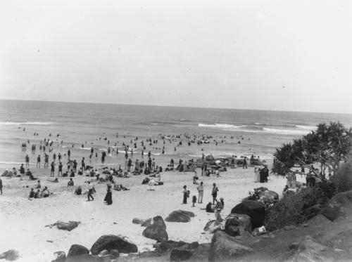 Unidentified (1900). Greenmount Beach, Gold Coast, 1900-1910. John Oxley Library, State Library of Queensland, www.trove.nla.gov.au