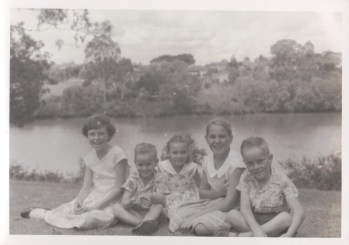 Pauleen Kunkel Valerie Carstens middle and Pauline Morris and brothers Lone Pine