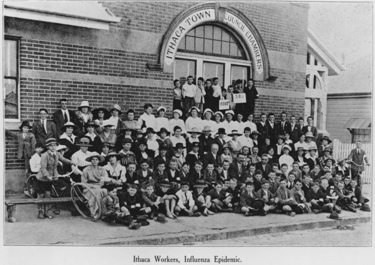 Ithaca workers during the influenza epidemic Red Hill 1919